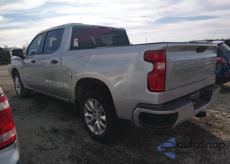 2020 Chevrolet Silverado 1500 2Wd Short Bed Custom z USA, uszkodzony, nr VIN 1GCPWBEH2LZ299904